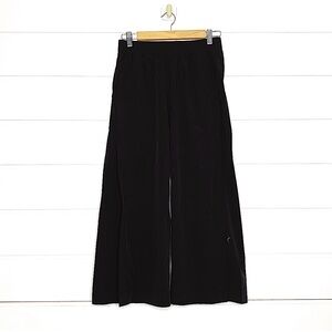 ZYIA Black Work Flow Cropped Wide Leg Pants Large NWOT